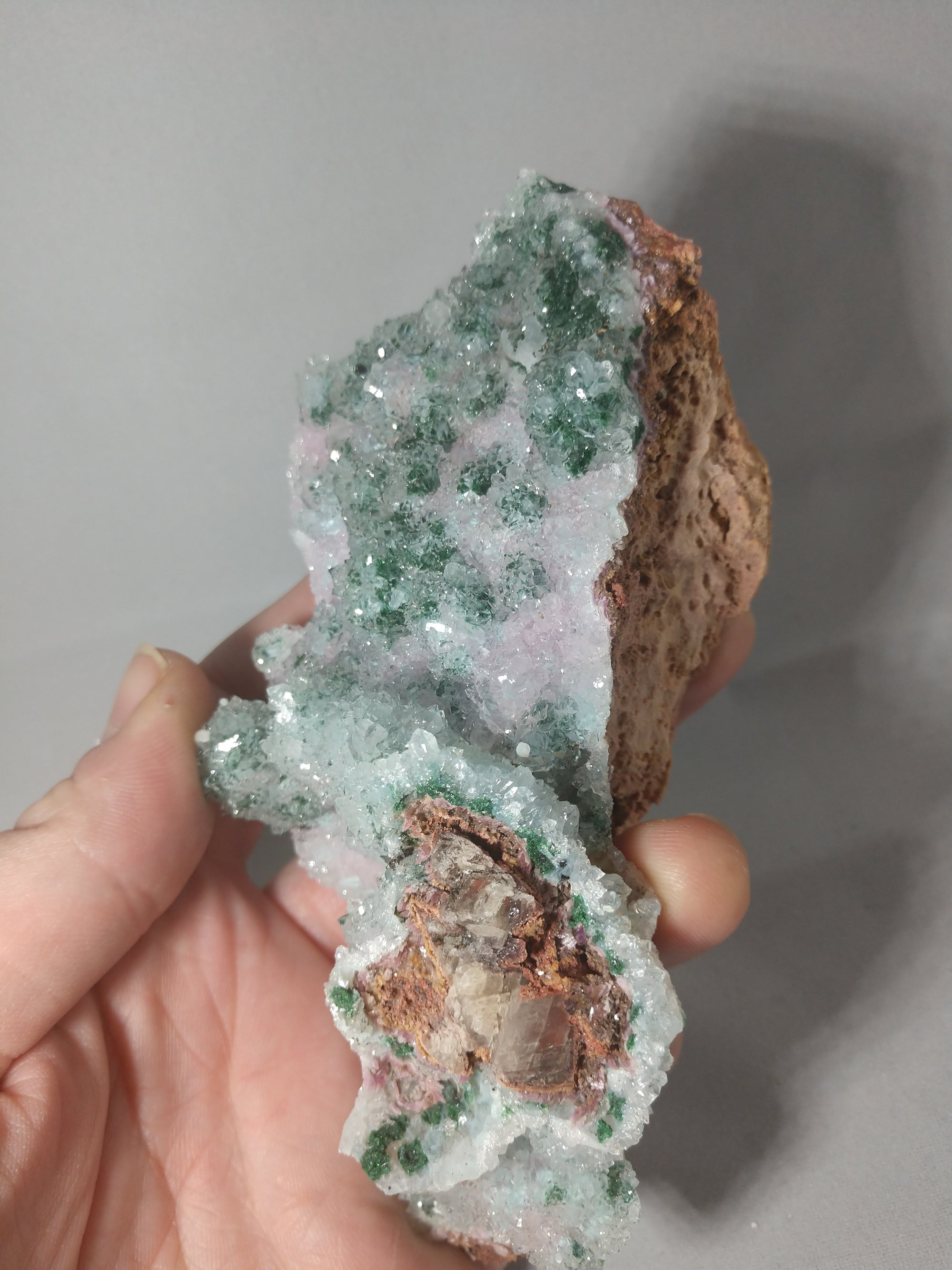 Quartz with Malachite and Spherocobaltite