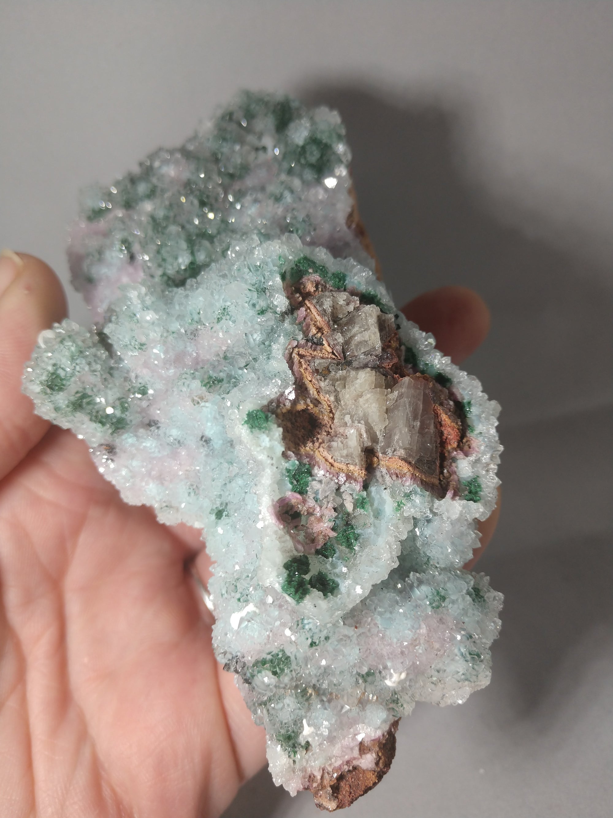 Quartz with Malachite and Spherocobaltite