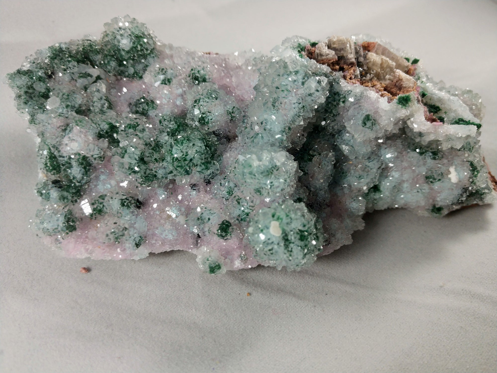 Quartz with Malachite and Spherocobaltite