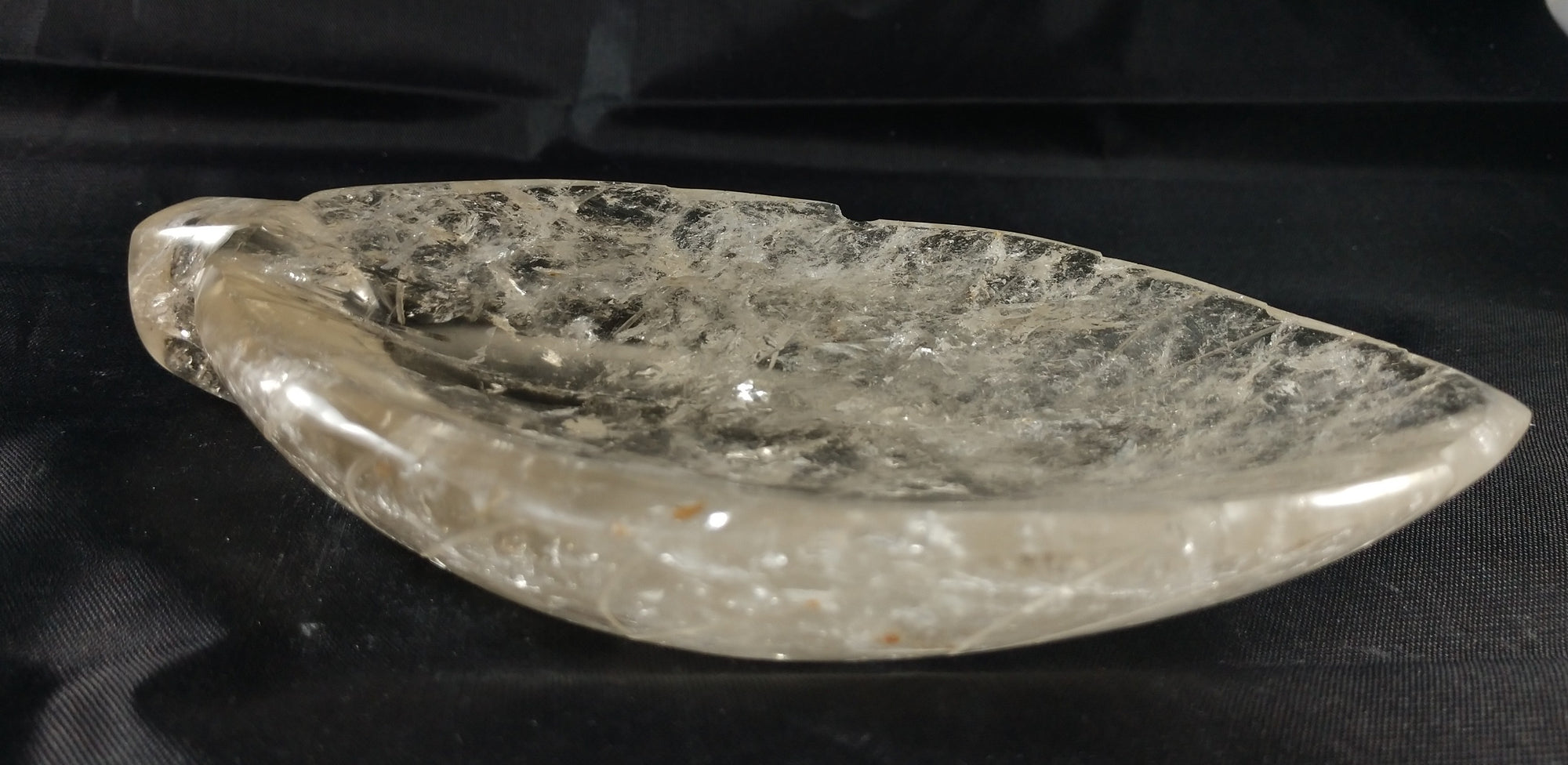 Leaf-shaped Quartz Dish