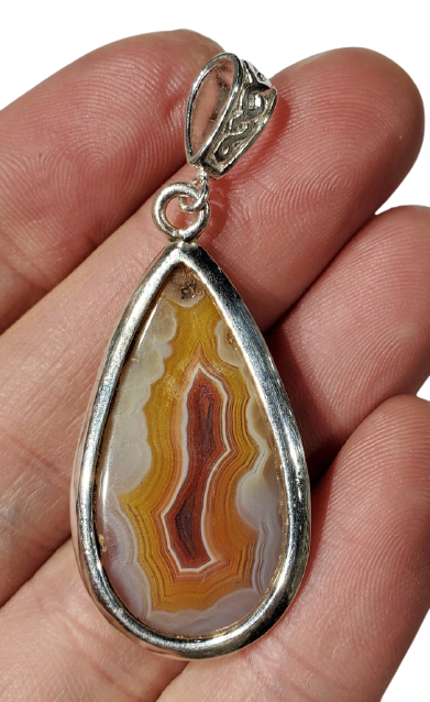 Faceted Agate Pendant w/ Chain
