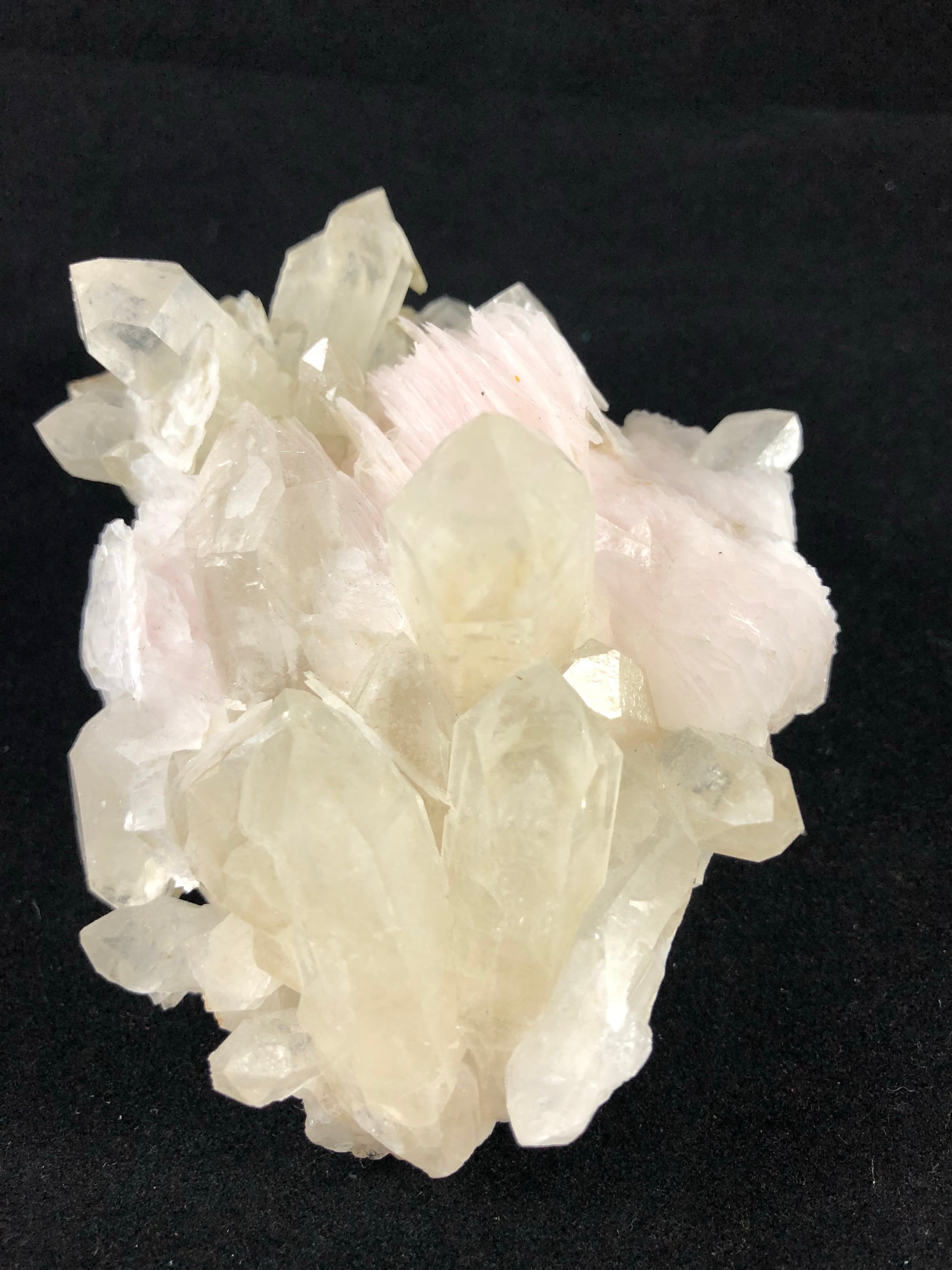 Quartz with pink calcite