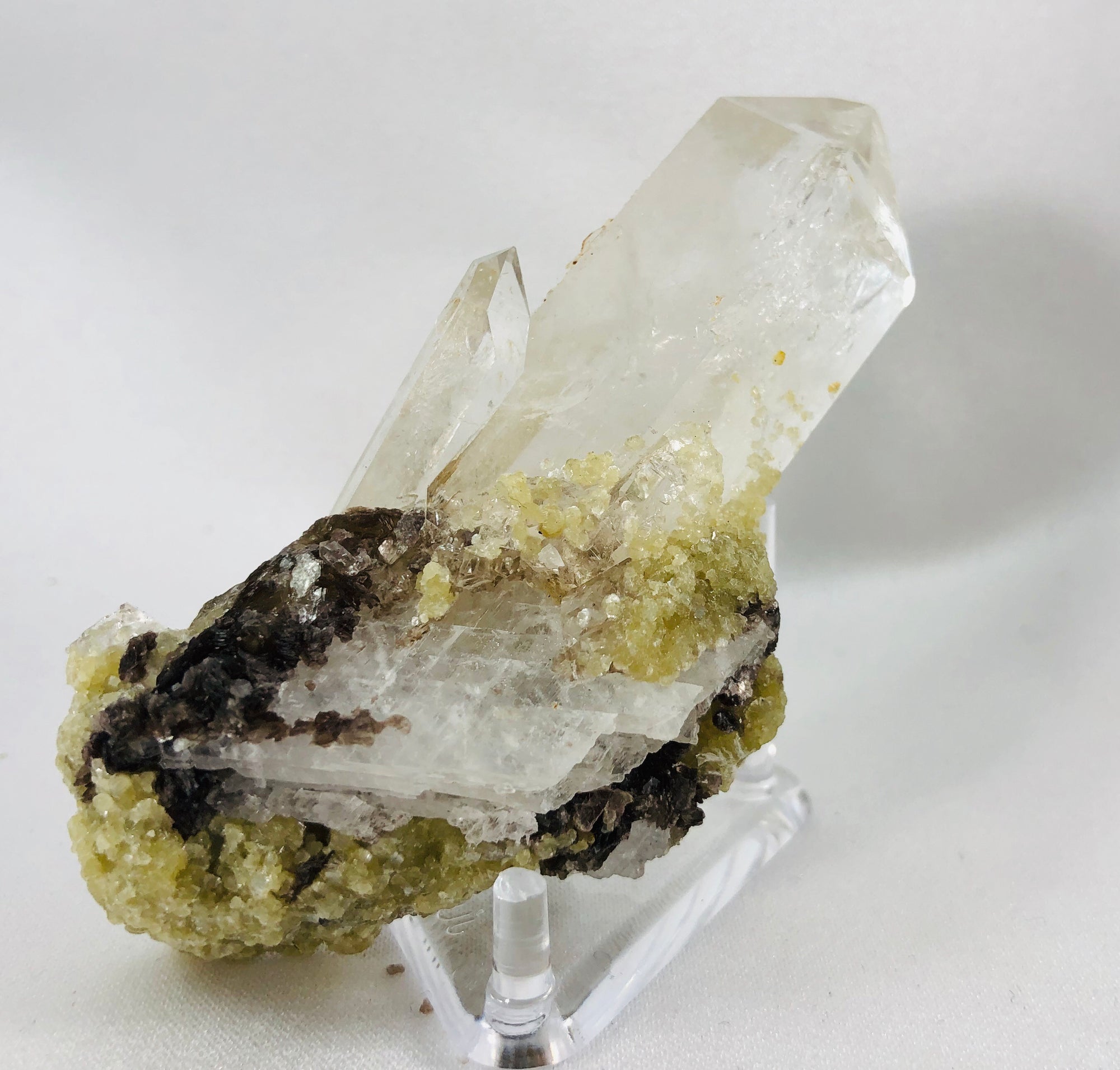 Quartz with Mica, Cleavelandite, and Biotite