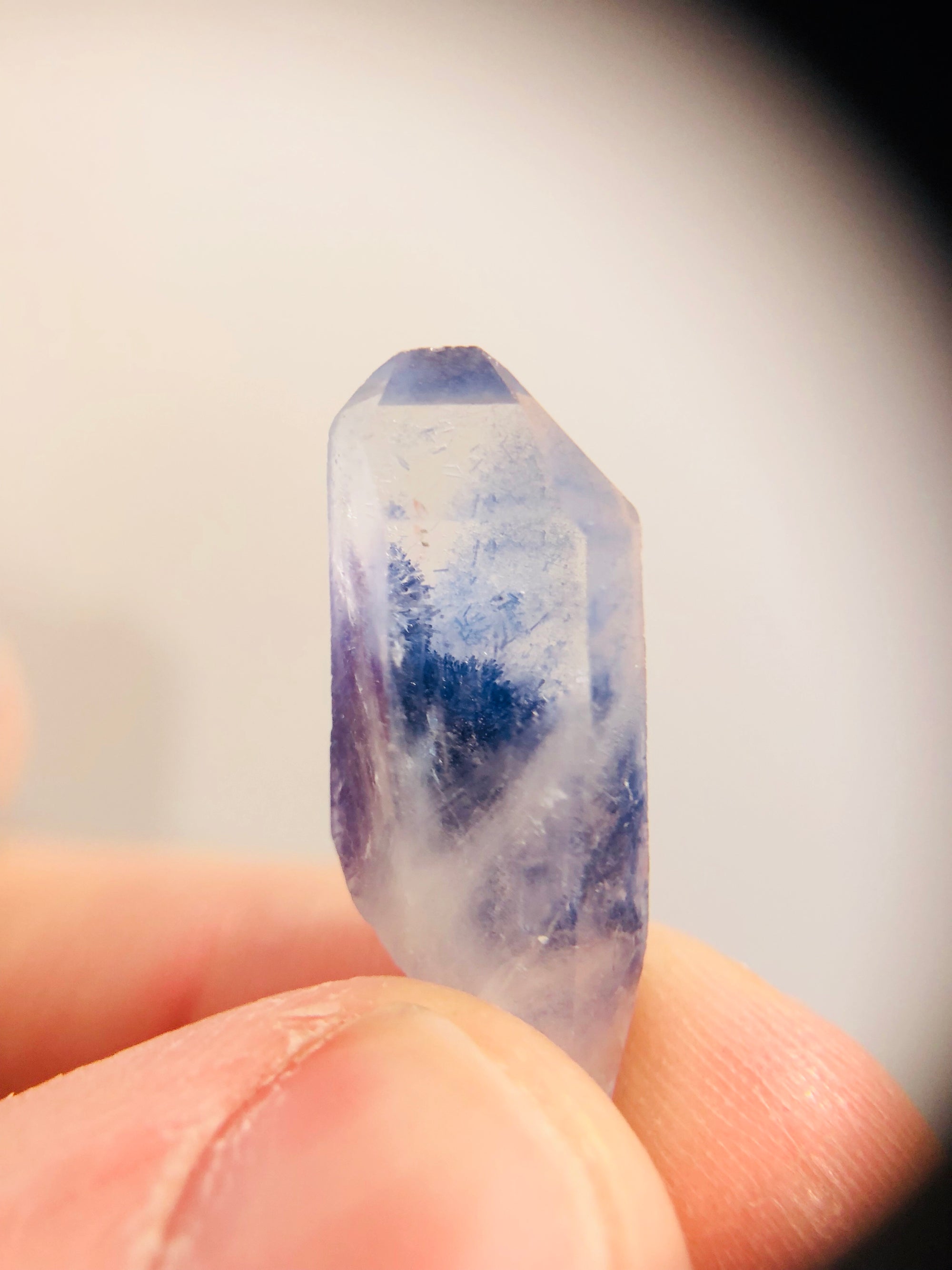 Dumortierite Quartz Point, Brasil