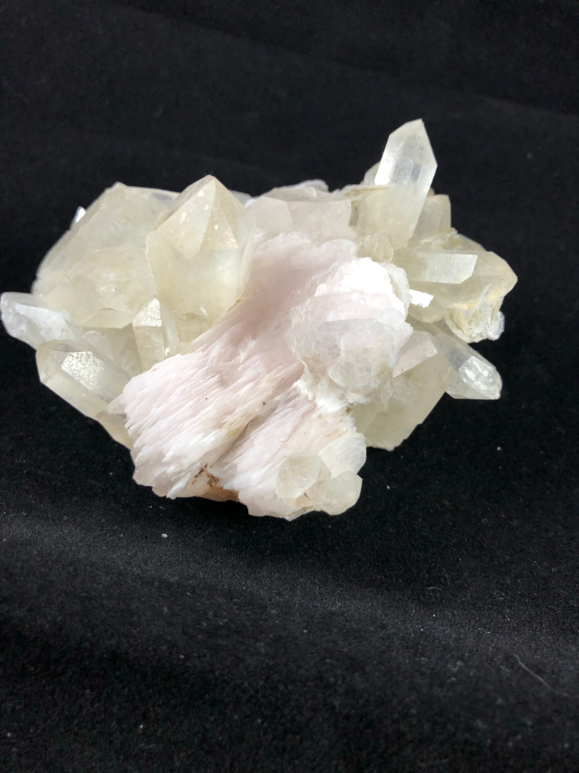 Quartz with pink calcite