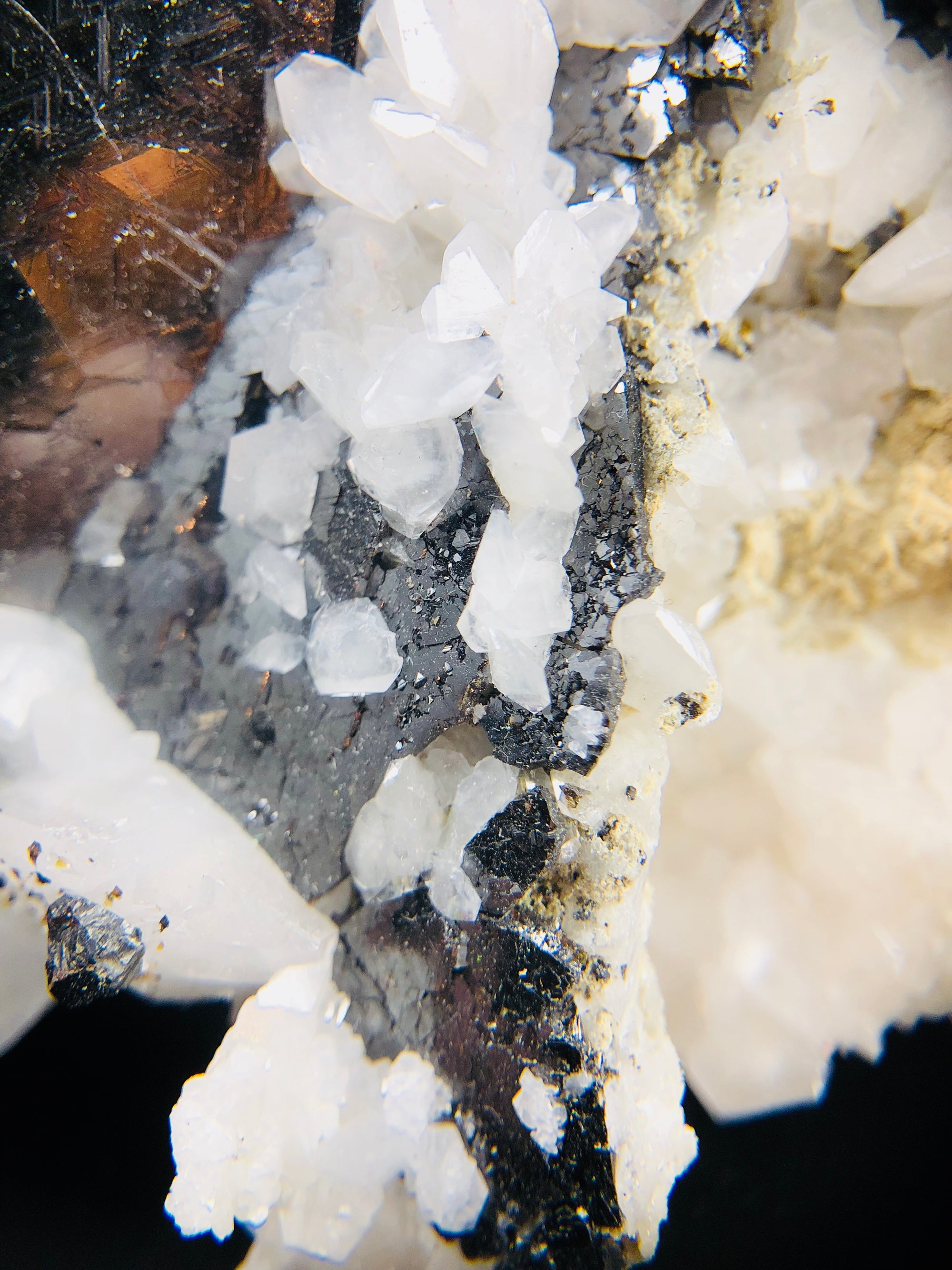 Sphalerite with Calcite