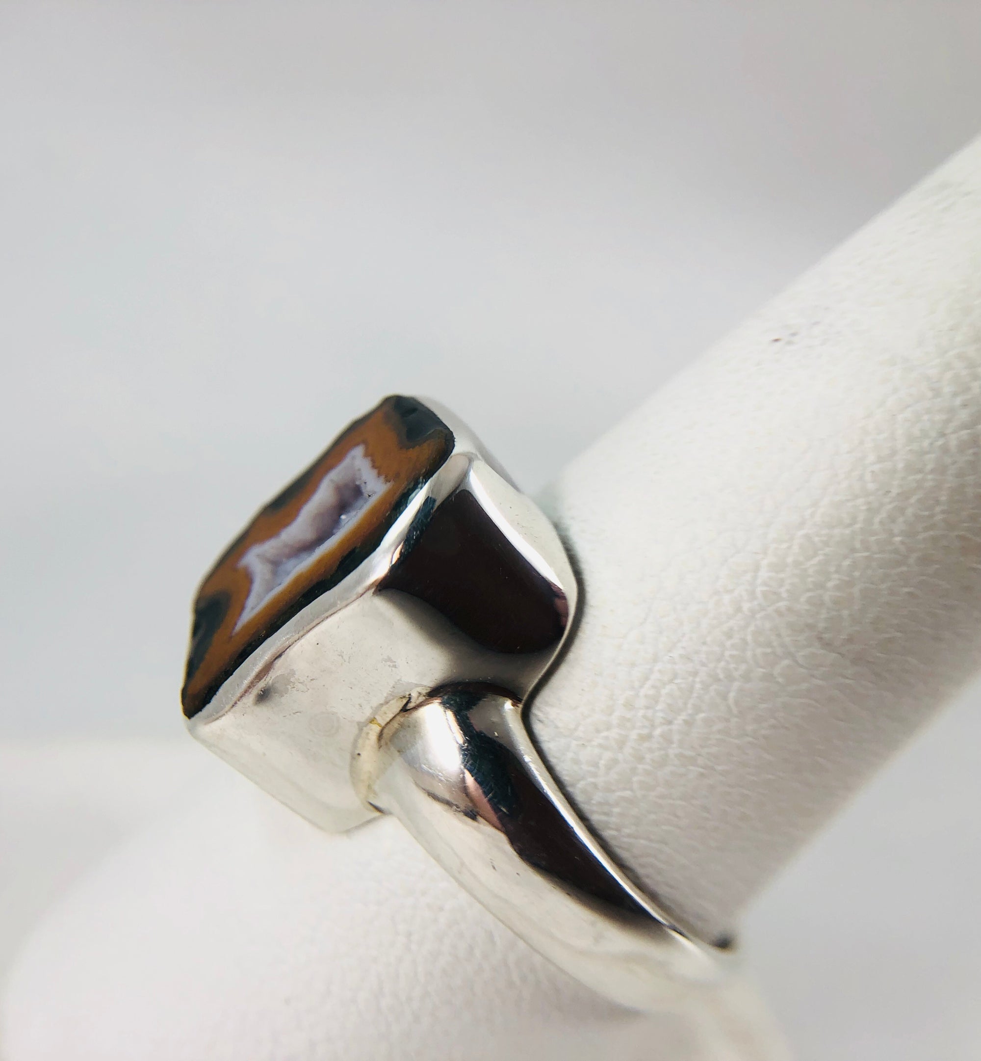 Geode ring